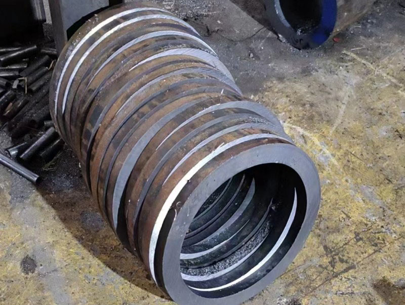 金沙30CrMo无缝钢管切割